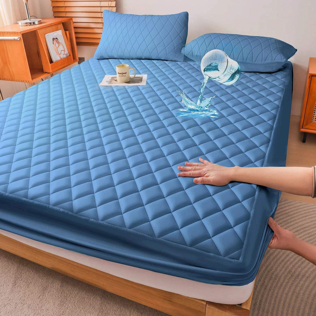 Quilted Waterproof Bamboo Mattress Cover Stain And Wrinkle Resistant