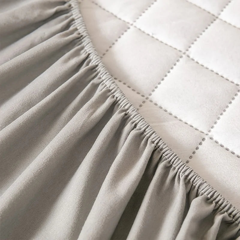 Quilted Waterproof Bamboo Mattress Cover Stain And Wrinkle Resistant